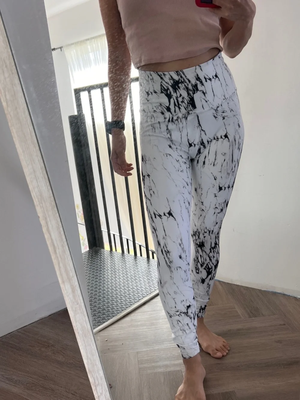 Beyond yoga M White Marble Print High-Waist Leggings - Picture 3 of 12